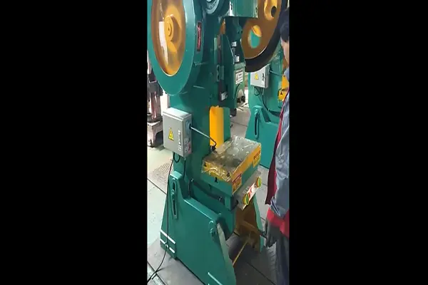 Power press machine for metal working industry