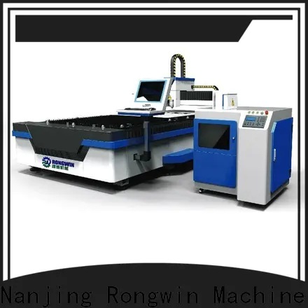 Rongwin automatic 2000w laser cutting machine from China for automotive