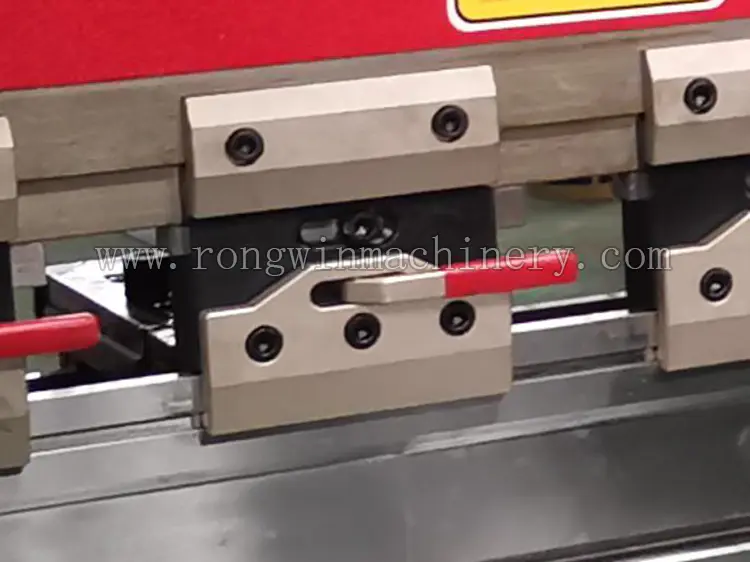 Rongwin press brake machine factory supply for metal processing