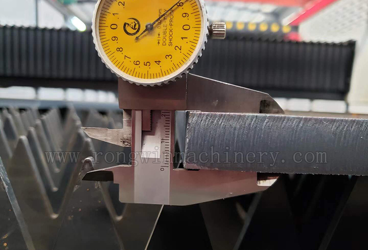 Rongwin best fiber laser cutting machine supply for sheet metal working-19